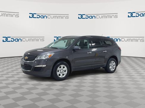 Used 2015 Chevrolet Traverse LS FWD image 4