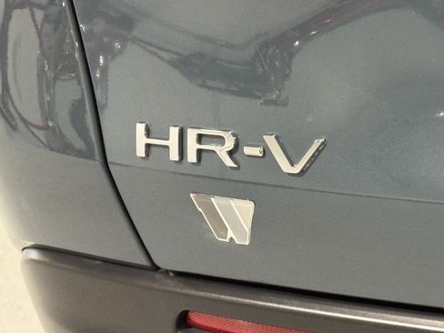 Used 2023 Honda HR-V LX image 40