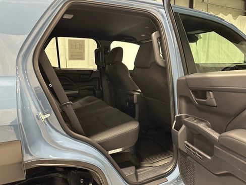 Used 2025 Toyota 4Runner SR5 image 49