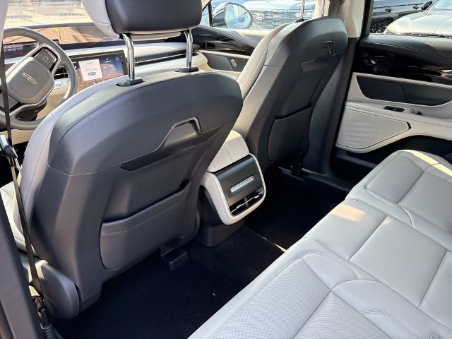 New 2026 Lincoln Nautilus Premier AWD/4WD image 15