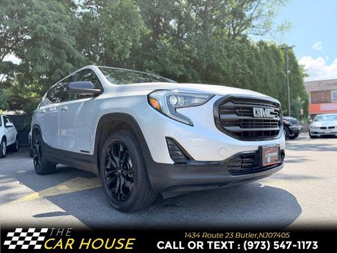 Used 2021 GMC Terrain SLE w/ Driver Convenience Package AWD/4WD image 9