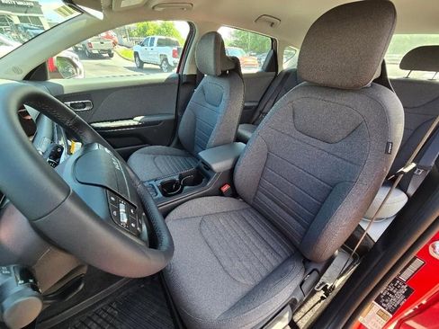 New 2025 Kia K4 EX image 12