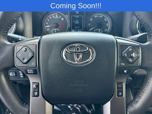 Used 2018 Toyota Tacoma TRD Sport RWD image 24
