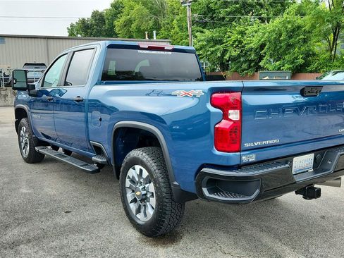 New 2026 Chevrolet Silverado 2500 Custom w/ Custom Value Package AWD/4WD image 3