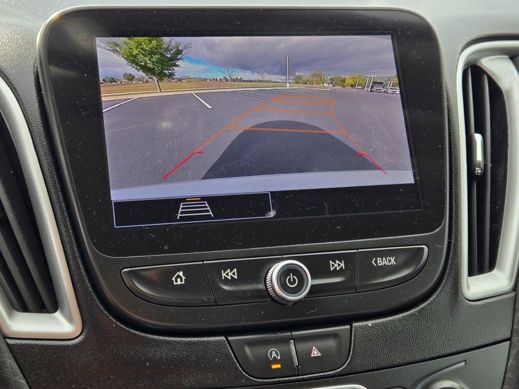 Used 2024 Chevrolet Malibu LT FWD image 23