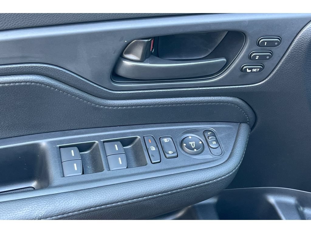 Certified 2026 Honda Odyssey EX-L image 12