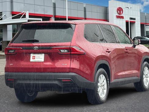 Certified 2025 Toyota Grand Highlander AWD image 4