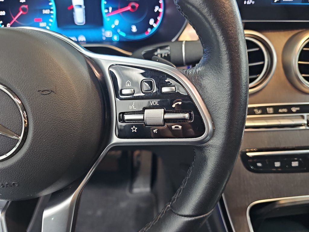 Used 2020 Mercedes-Benz GLC 300 4MATIC image 20