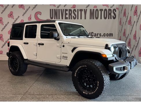 Used 2018 Jeep Wrangler Unlimited Sahara w/ Cold Weather Group AWD/4WD image 2