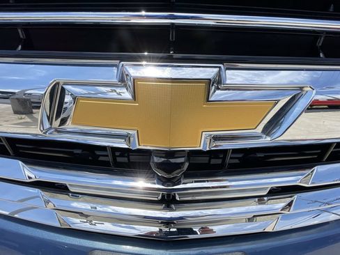 Certified 2025 Chevrolet Suburban Premier AWD/4WD image 31