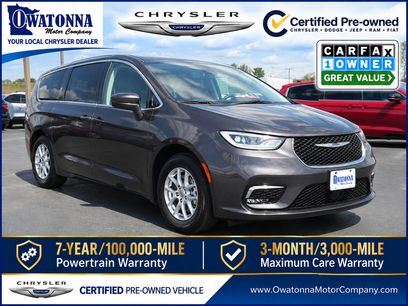 Used 2023 Chrysler Pacifica Touring-L
