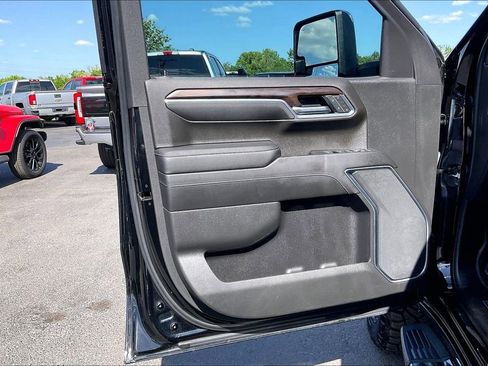 Used 2022 GMC Sierra 1500 SLT AWD/4WD image 22
