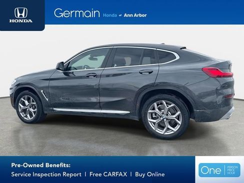 Used 2023 BMW X4 xDrive30i w/ Premium Package AWD/4WD image 3