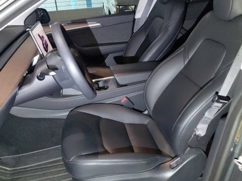 Used 2023 Tesla Model Y Long Range AWD/4WD image 6