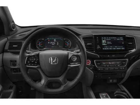 Used 2019 Honda Pilot Touring image 7