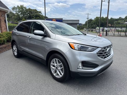 Used 2023 Ford Edge SEL w/ Convenience Package AWD/4WD image 7