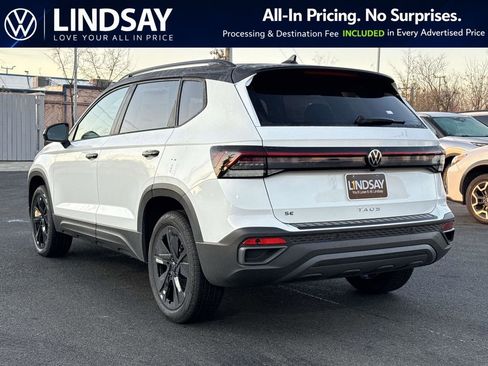 New 2026 Volkswagen Taos SE FWD image 5
