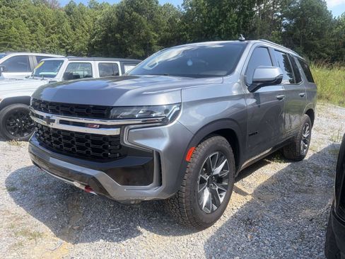 Used 2021 Chevrolet Tahoe Z71 w/ Z71 Off-Road Package AWD/4WD image 3