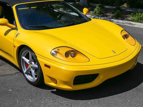 Used 2001 Ferrari 360 Spider RWD image 17