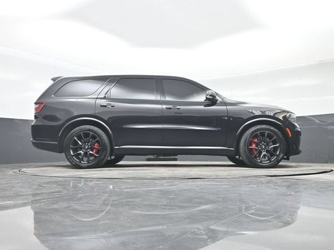 Used 2022 Dodge Durango R/T w/ Tow 'N Go Package AWD/4WD image 31