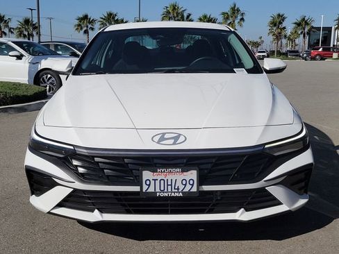 Certified 2025 Hyundai Elantra Blue image 26