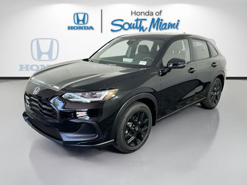 Used 2025 Honda HR-V Sport image 3