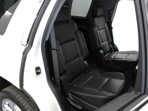 Used 2019 Chevrolet Tahoe Premier AWD/4WD image 30