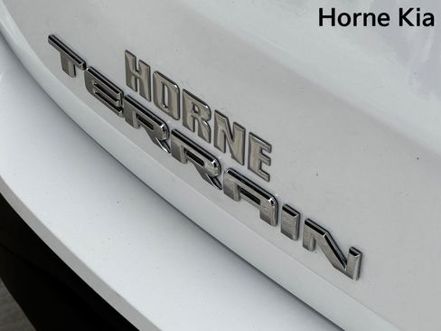 Used 2021 GMC Terrain SLE w/ Driver Convenience Package image 27