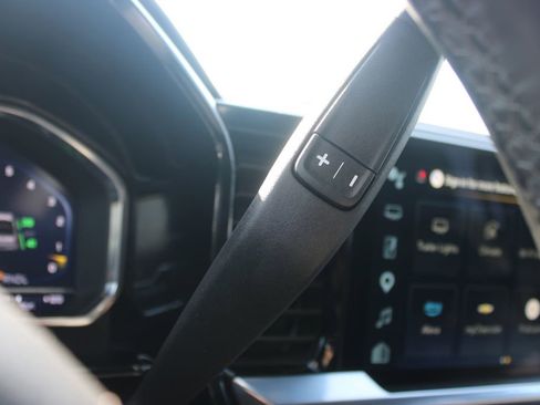 Used 2025 Chevrolet Silverado 1500 LT w/ Work Truck Package image 38