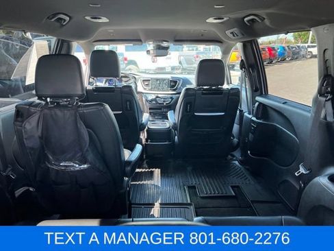 Used 2018 Chrysler Pacifica Touring-L Plus w/ Advanced Safetytec Group FWD image 36