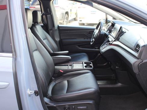 Used 2025 Honda Odyssey Sport-L image 42