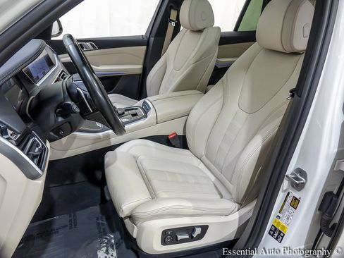 Used 2022 BMW X5 xDrive40i w/ Climate Comfort Package image 9