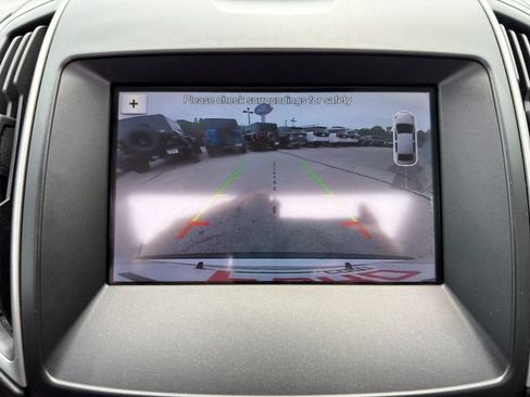 Used 2019 Ford Edge SEL w/ Equipment Group 201A FWD image 25