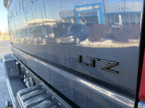 Used 2021 Chevrolet Silverado 2500 LTZ w/ LTZ Plus Package image 31