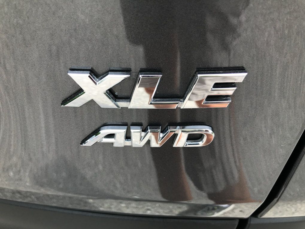 Certified 2025 Toyota RAV4 XLE AWD/4WD image 9