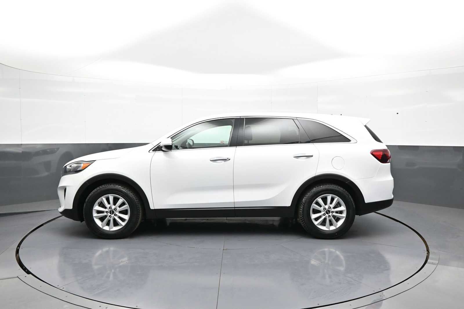 Used 2020 Kia Sorento FWD V6 image 9