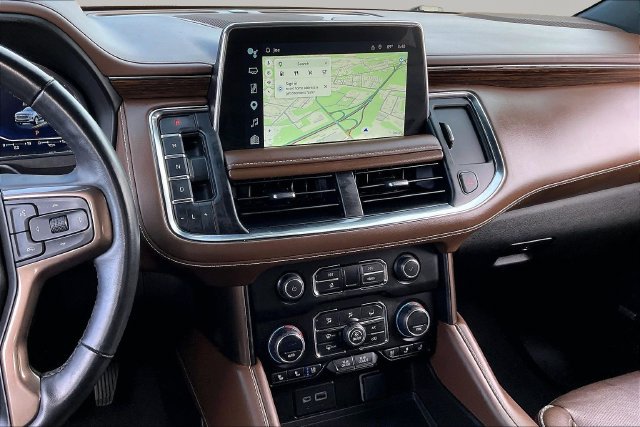 Used 2023 Chevrolet Tahoe High Country w/ Premium Package 2 AWD/4WD image 9