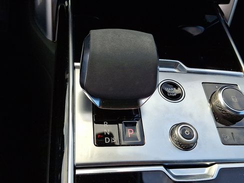 Certified 2023 Land Rover Range Rover SE image 14