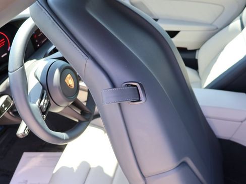 Certified 2025 Porsche 911 Carrera RWD image 20