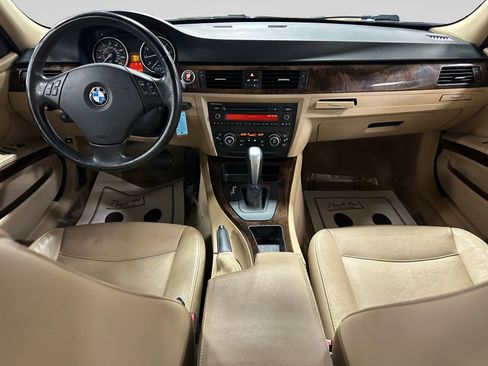 Used 2011 BMW 328i xDrive Sedan AWD/4WD image 17