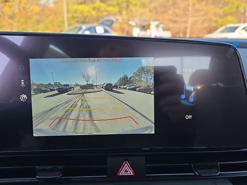 New 2026 Hyundai Elantra Limited FWD image 33