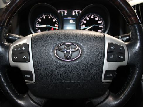 Used 2013 Toyota Land Cruiser AWD/4WD image 36