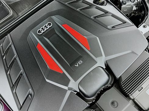 Used 2025 Audi SQ7 Premium Plus w/ Executive Package image 34