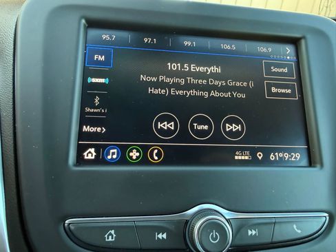 Used 2021 Chevrolet Equinox LT image 17