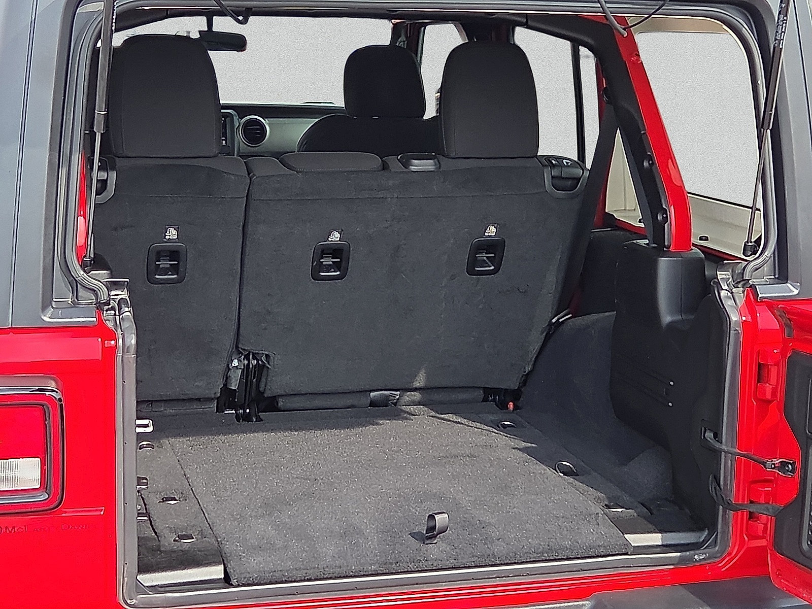 Used 2021 Jeep Wrangler Unlimited Sport AWD/4WD image 8