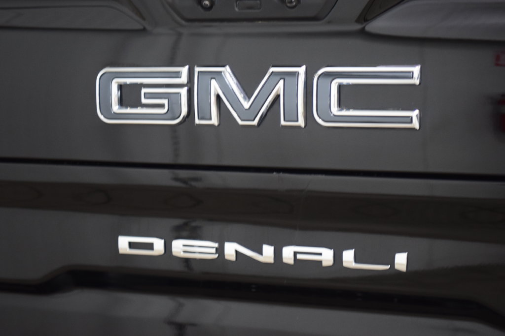 Used 2024 GMC Sierra 1500 Denali Ultimate AWD/4WD image 24
