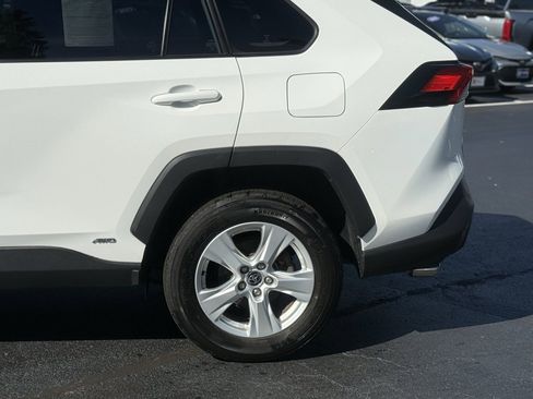 Certified 2021 Toyota RAV4 XLE image 4