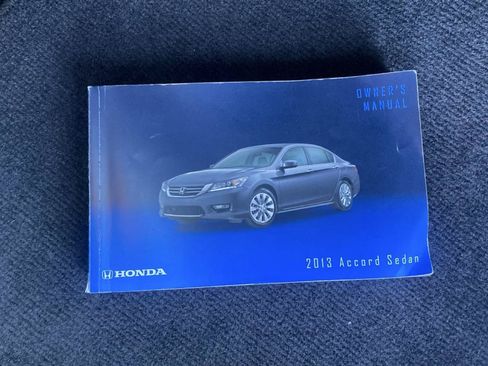 Used 2013 Honda Accord EX image 29