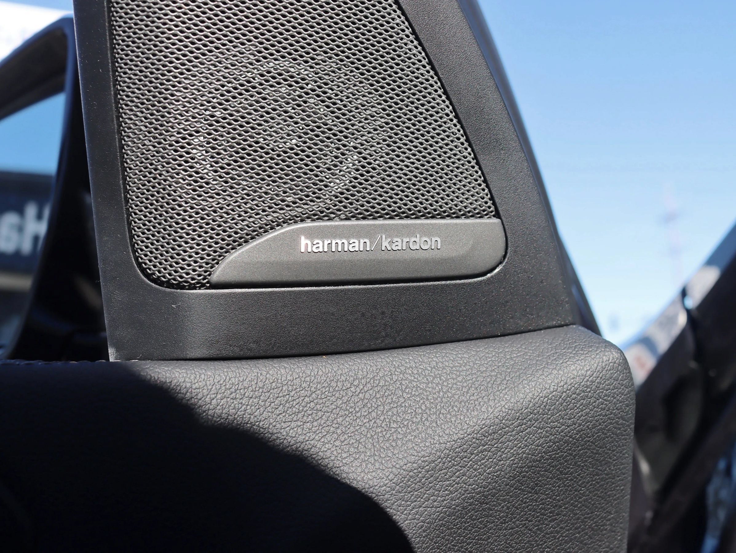 Used 2020 BMW X7 xDrive40i w/ Premium Package AWD/4WD image 43
