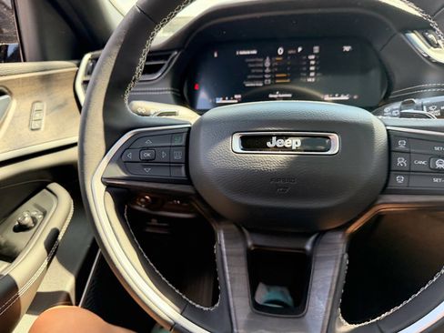 New 2026 Jeep Grand Cherokee Limited AWD/4WD image 12